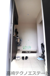 【玄関】 | 高崎市棟高町中古戸建 | 玄関収納充実◎