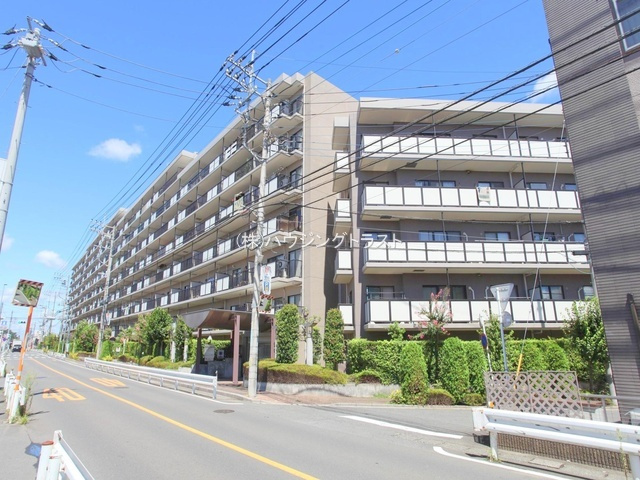 仲介手数料無料　エステ・スクエア新所沢の外観