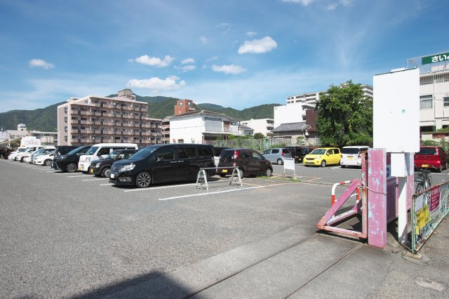 大新開パーキングの外観