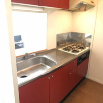 コンパクトなキッチンで掃除もラクラク