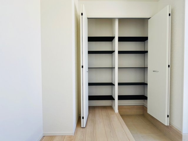 ♥♥糸満市大度第1-2号棟の収納|収納があります