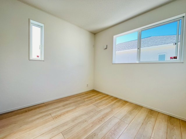 ♥♥糸満市大度第1-2号棟の洋室|広々とした洋室です