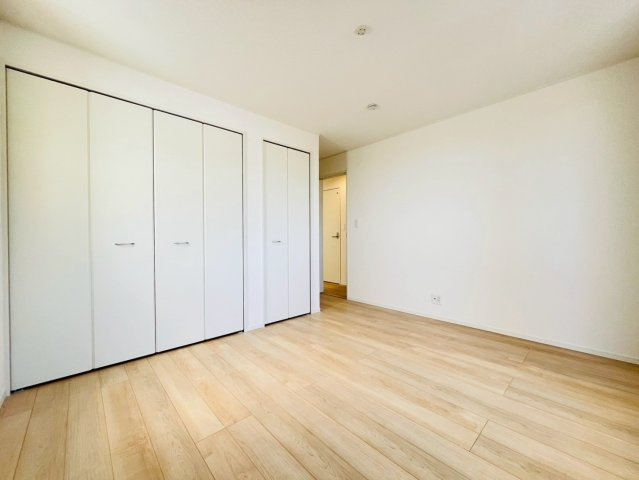 ♥♥糸満市大度第1-2号棟の洋室|コンパクトで使いやすい洋室です