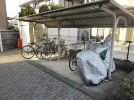 屋根付き駐輪場