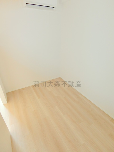 コンフォリア・リヴ大森西の内装|洋室3.4帖