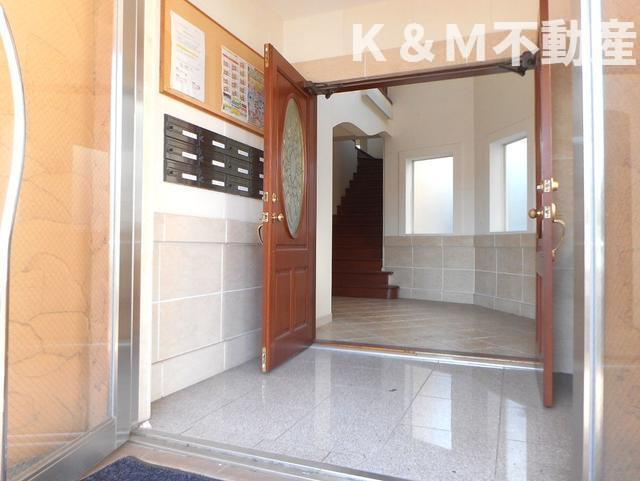 Ｄｏｍｕｓ　Ｈｉｌｌｓ　Ｈｉｋａｒｉｇａｏｋａ（ドムスヒルズ光ヶ丘）のエントランス|※別部屋参考写真 