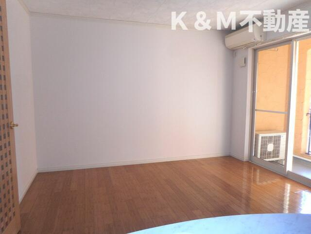 Ｄｏｍｕｓ　Ｈｉｌｌｓ　Ｈｉｋａｒｉｇａｏｋａ（ドムスヒルズ光ヶ丘）の居間・リビング|※別部屋参考写真 