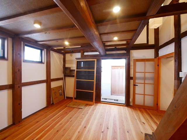 北小路貸店舗・事務所の内装