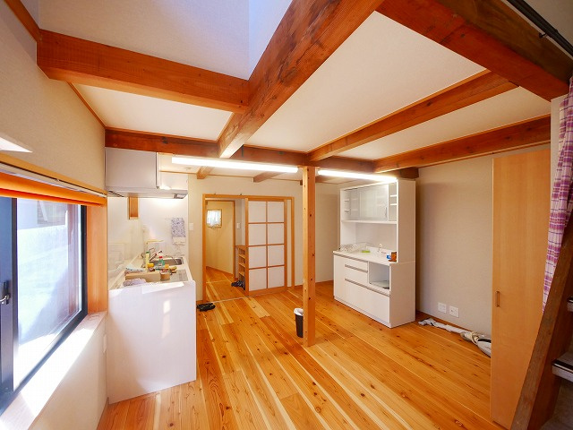 北小路貸店舗・事務所の内装