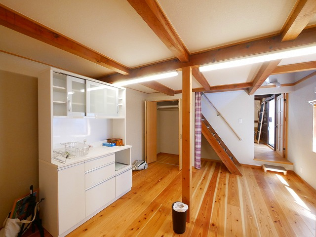 北小路貸店舗・事務所の内装