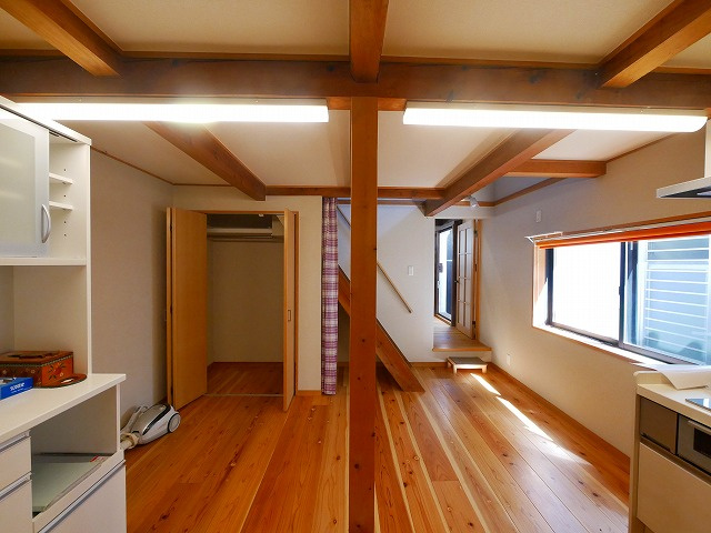 北小路貸店舗・事務所の内装