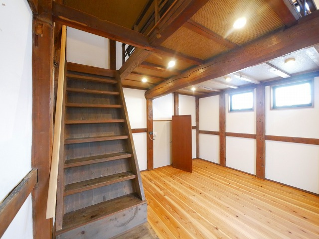 北小路貸店舗・事務所の内装