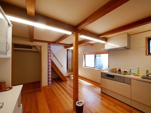 北小路貸店舗・事務所の内装