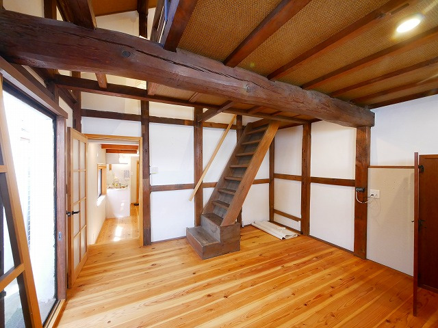 北小路貸店舗・事務所の内装