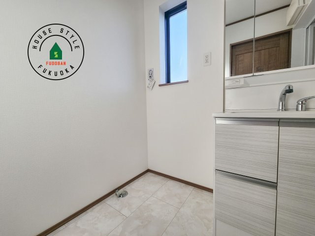 福岡市早良区飯倉2丁目第1-2棟（B号棟）のランドリースペース|ランドリースペースとなります。広々して有効的にご使用できます。 