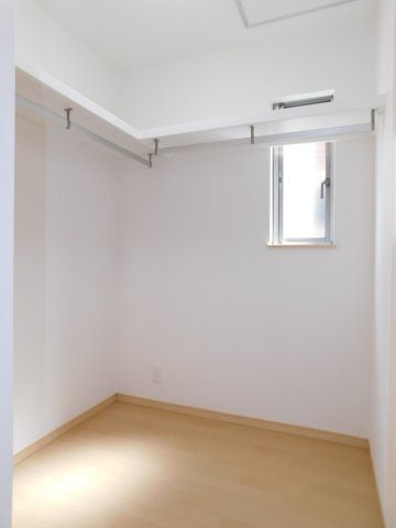 清須市朝日五条の中古一戸建の収納|◇ウォークインクローゼット◇　　大きな荷物もしっかり収納できます♪