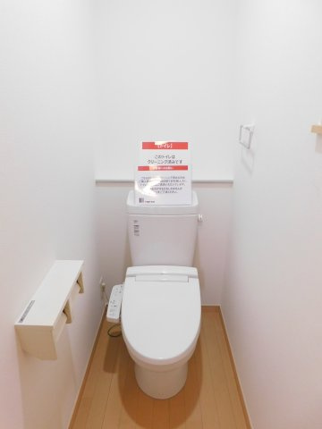 清須市朝日五条の中古一戸建のトイレ|◇トイレ◇　　１・２階　シャワートイレ