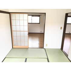 明るい室内です