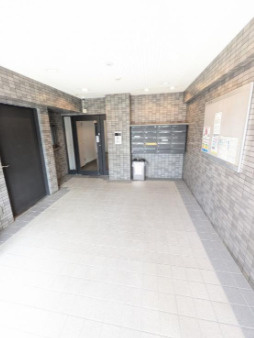 プラティーク馬事公苑のロビー