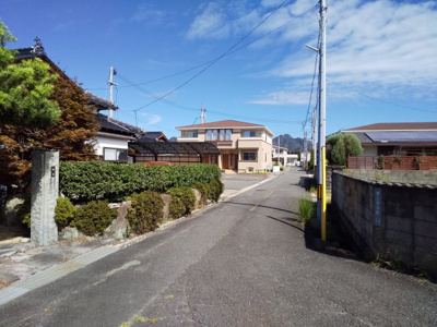 【前面道路含む現地写真】 | 東仁井令中古住宅