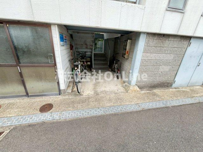 【エントランス】 | ドミトリー