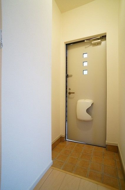 プティ　アンジュの玄関