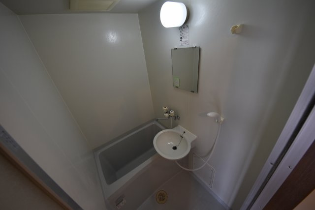 桜川ゼンシンビルの浴室