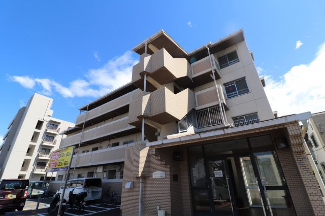 セントラルコート南茨木の外観