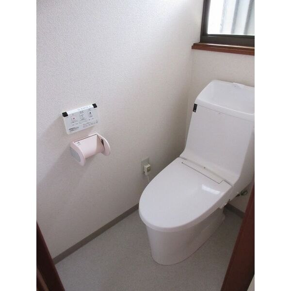 高砂市中島１丁目貸家のトイレ