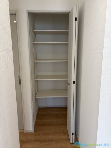 平塚市平塚３丁目　築後未入居戸建　全15邸14号棟の収納