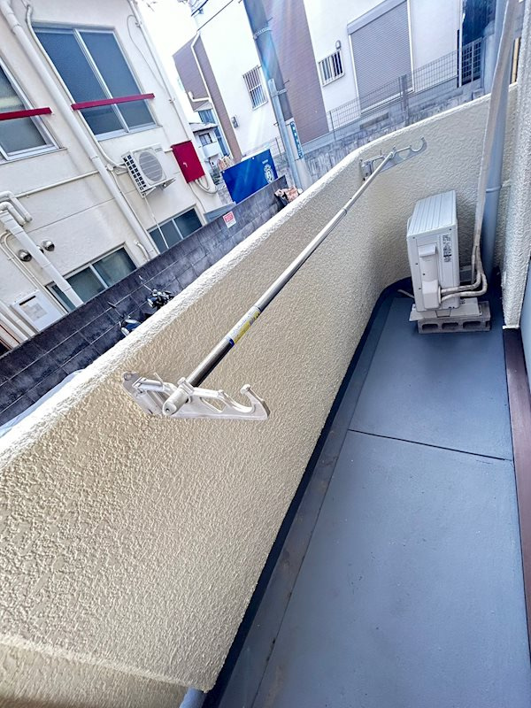 神栄ハイツのバルコニー