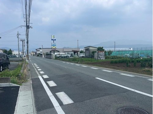 山形市長苗代新築建売【Ｚ空調】の前面道路含む現地写真|前面道路になります。