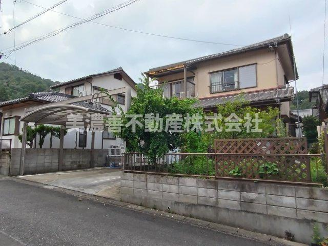 ６５９３１　本巣市文殊中古戸建ての外観