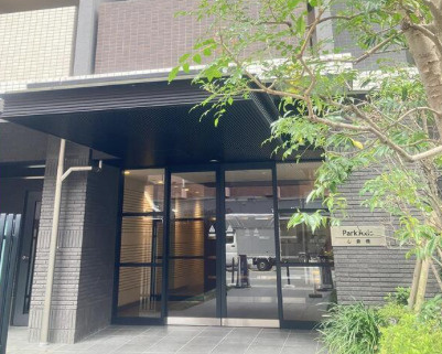 パークアクシス心斎橋のエントランス