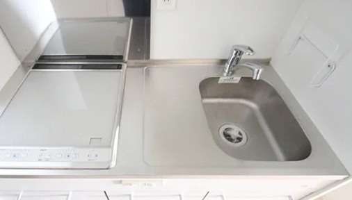 セレニテ心斎橋グランデのキッチン