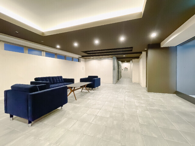 レジディア靭公園のロビー