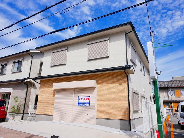 芝辻町店舗付住宅B棟の外観