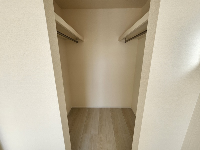 小牧市小木３丁目　新築戸建　６号棟の収納