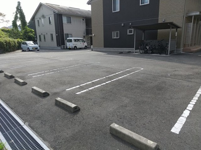 【駐車場】 | ホワイトエトワール