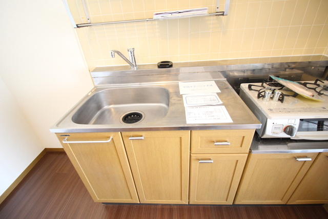 ルミエールFのキッチン