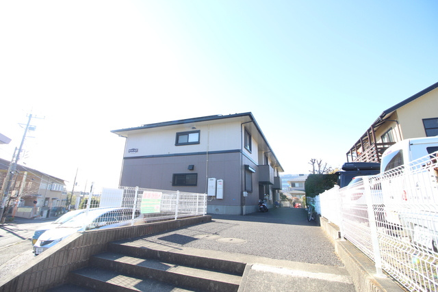 ルミエールFのエントランス