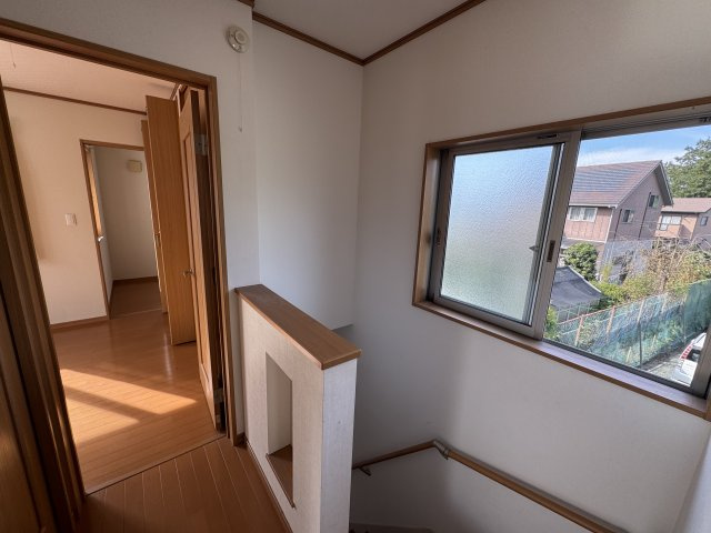 -三丁目不動産-　寄居町富田　注文住宅　駐車4台　カーポートの内装