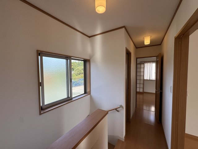 -三丁目不動産-　寄居町富田　注文住宅　駐車4台　カーポートの内装