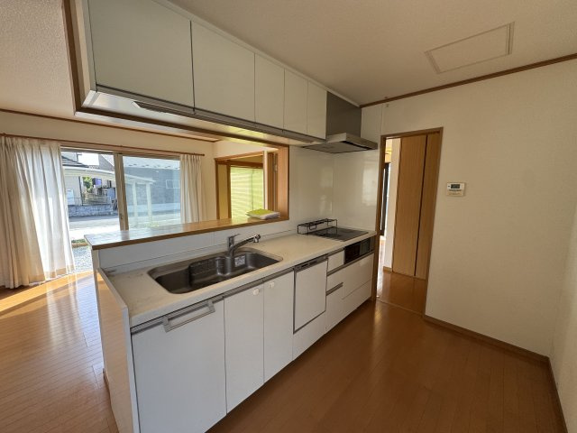 -三丁目不動産-　寄居町富田　注文住宅　駐車4台　カーポートのキッチン