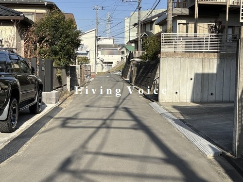 【前面道路含む現地写真】 | 【仲介手数料０円】伊勢原市桜台4期　新築一戸建て | 伊勢原市桜台4期　新築一戸建て