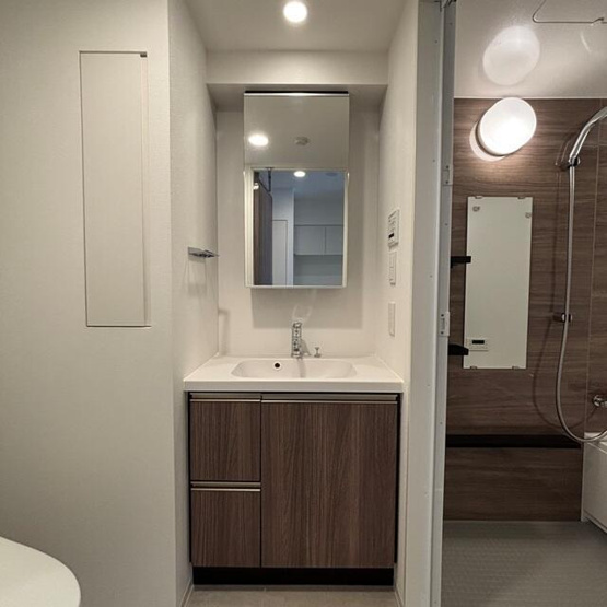 【洗面所】 | ※写真は同タイプ住戸です。 