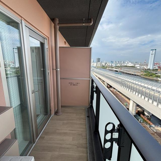 【バルコニー】 | ※写真は同タイプ住戸です。 