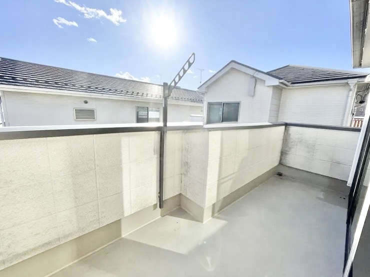 名古屋市北区楠1-2108-4　中古戸建のバルコニー