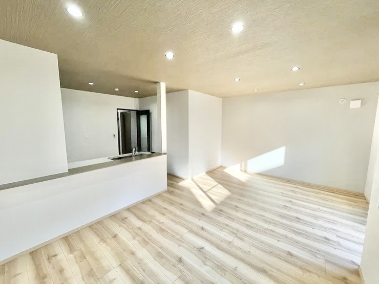 名古屋市北区楠1-2108-4　中古戸建の居間・リビング