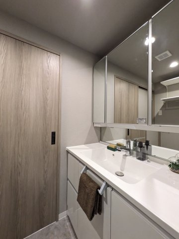 【独立洗面台】